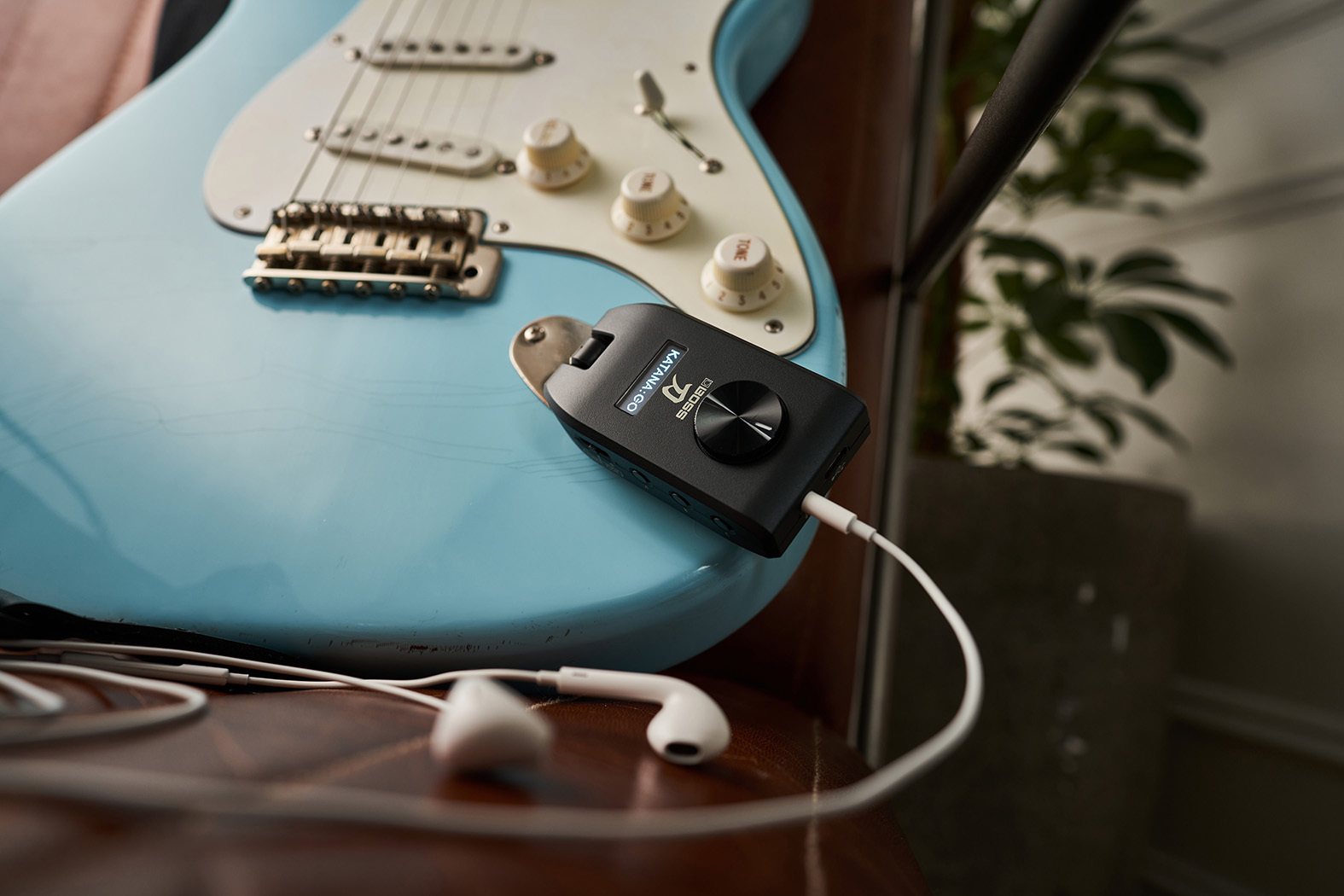 Boss Katana Go Personal Headphone Guitar Amp Boss Katana Go Personal Headphone Guitar Amp