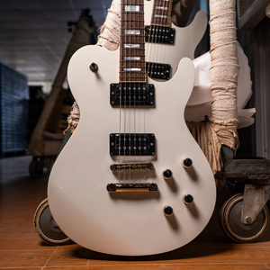 James Tyler JTG-M1 - White Pearl